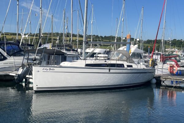 Sailing Yacht - Lily Belle