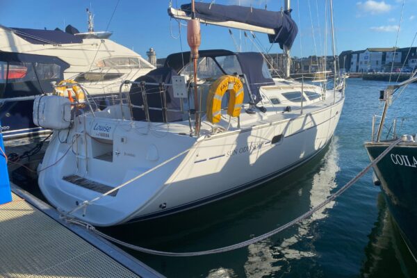 Sailing Yacht - Louise