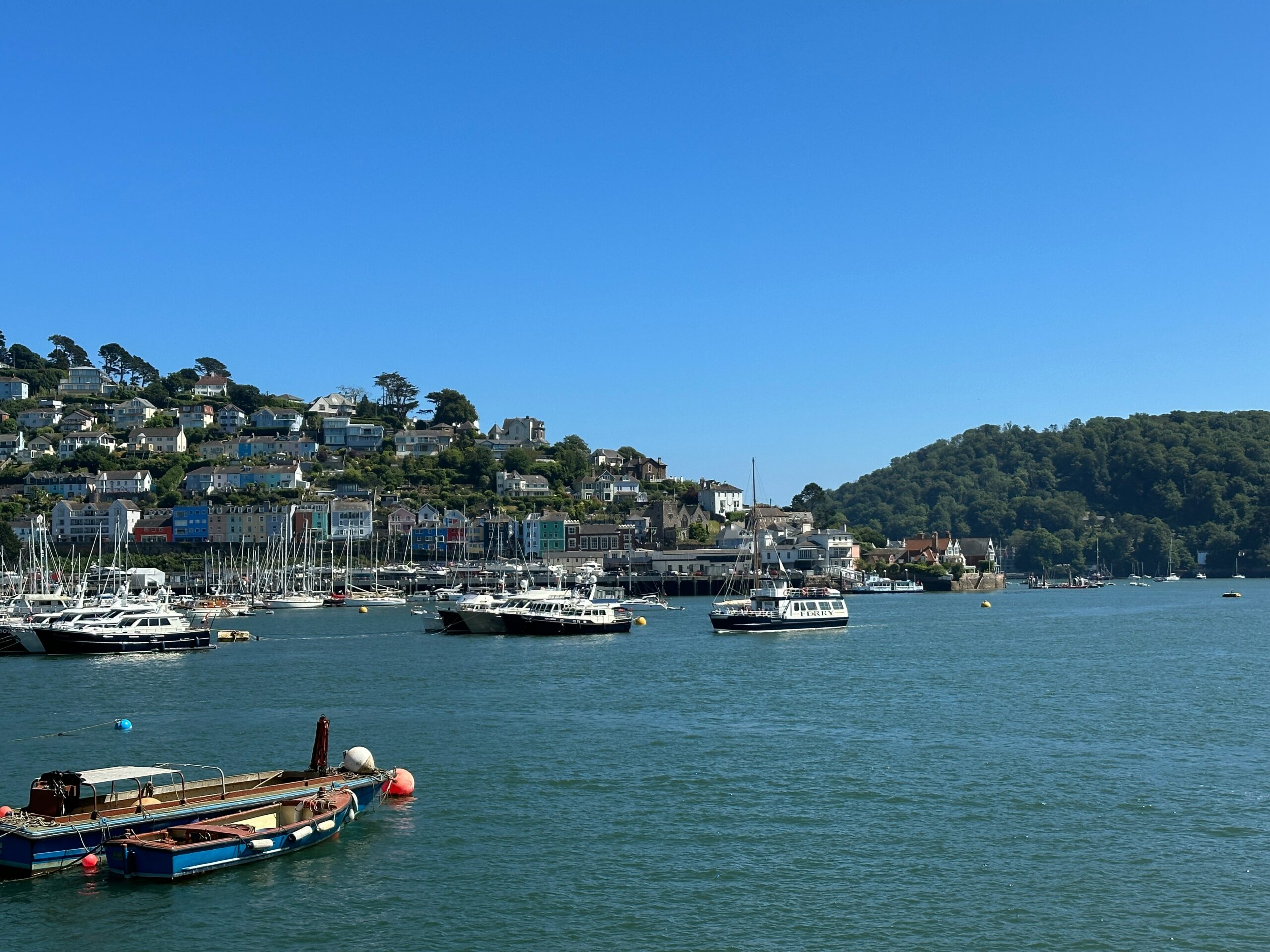 Dartmouth seaside-matthew-heward-unsplash