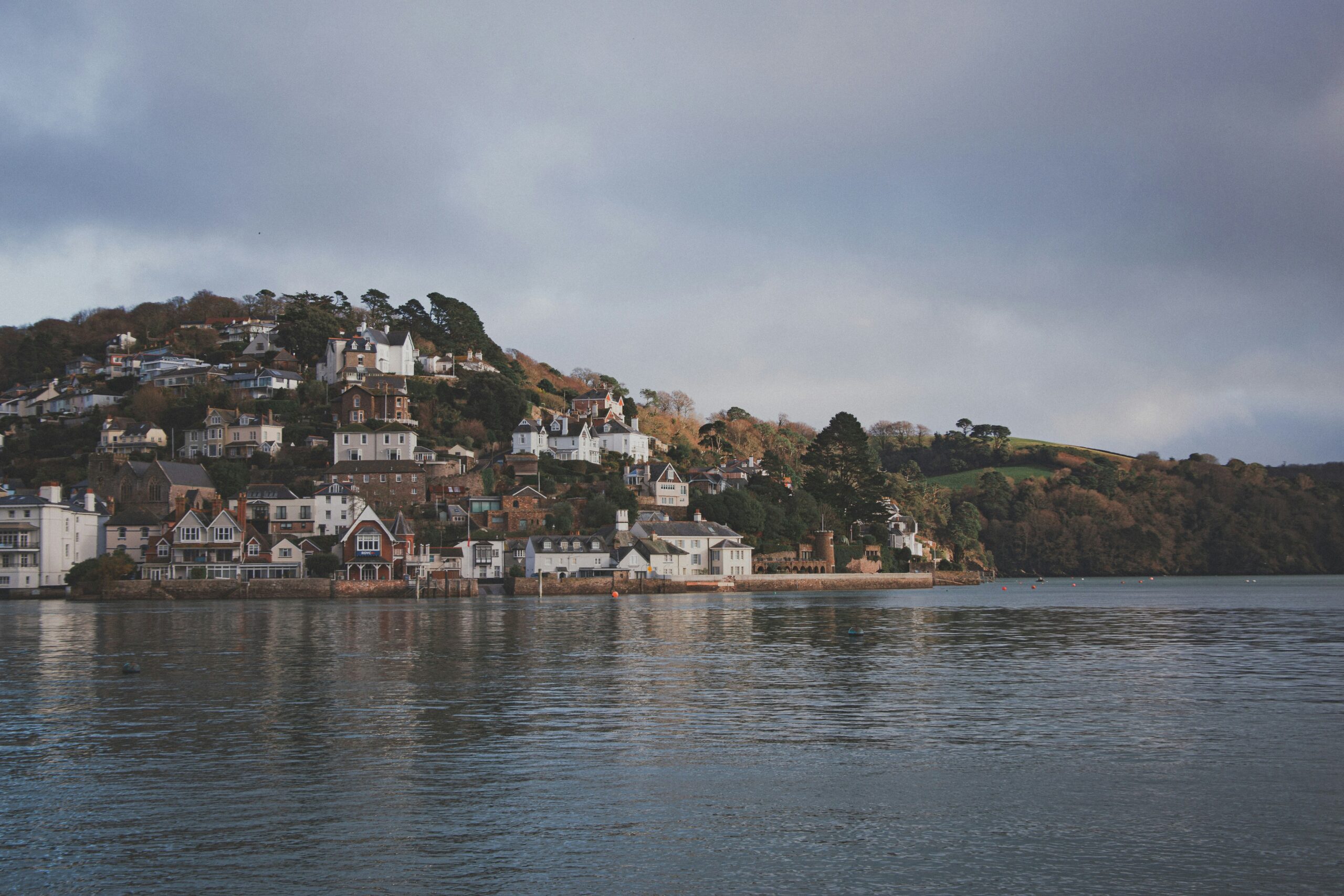 dartmouth-elliot-parker-unsplash